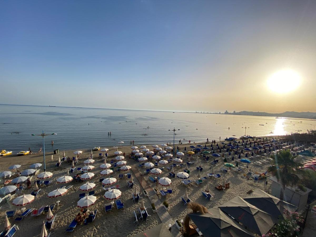 Hotel Alion Durrës Exterior foto